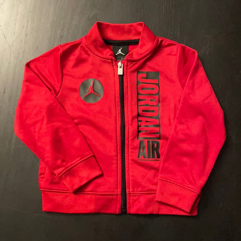 Jordan track top size 24M